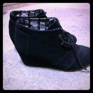 Toms Booties